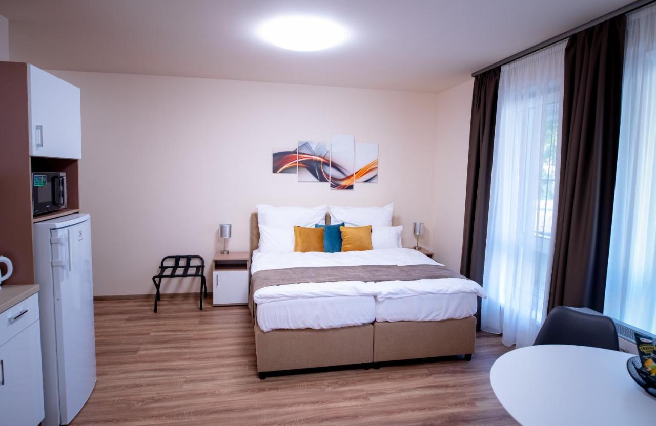 Elixir Panzio Bed & Breakfast Nyirbator Luaran gambar