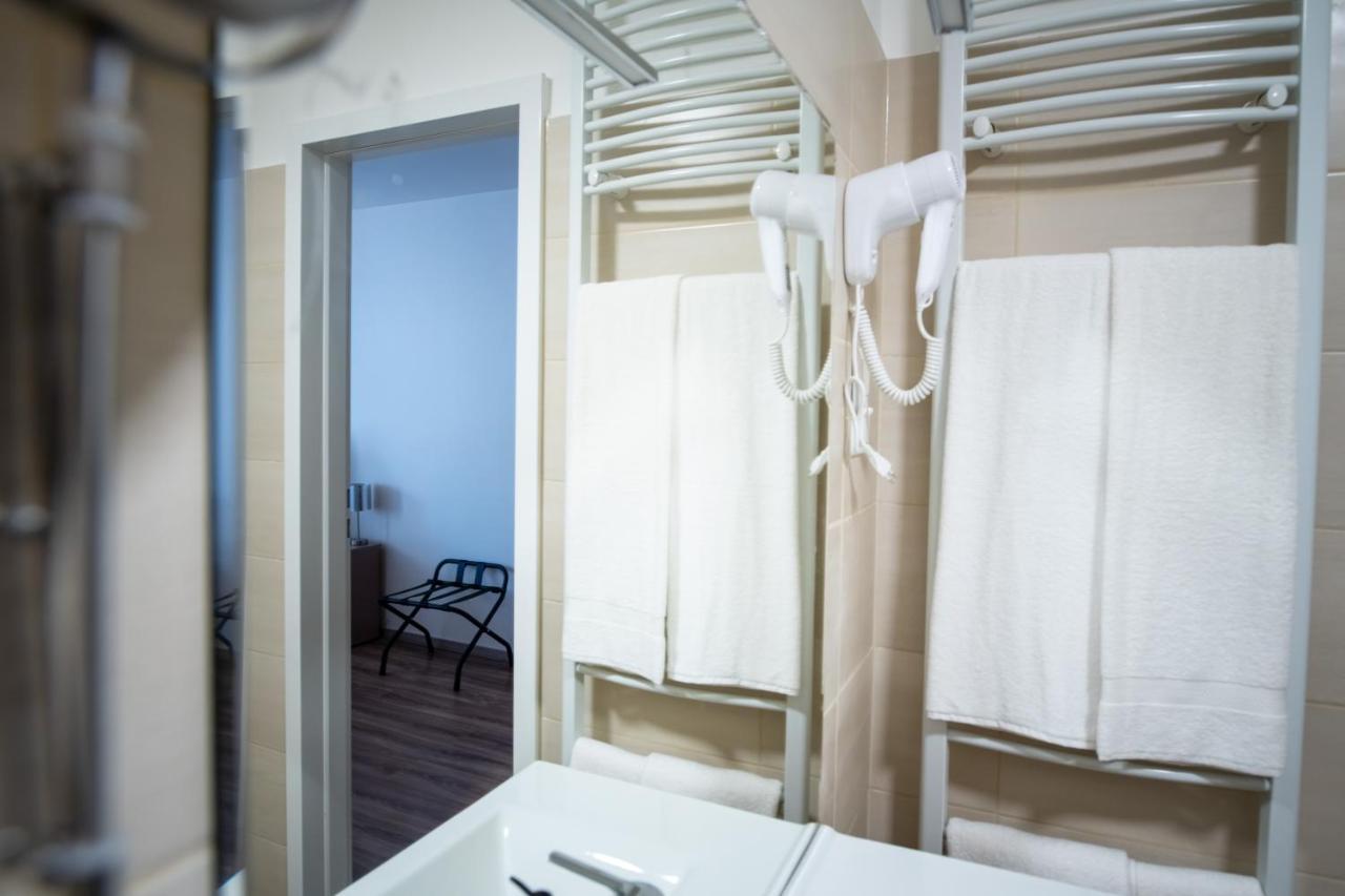 Elixir Panzio Bed & Breakfast Nyirbator Luaran gambar