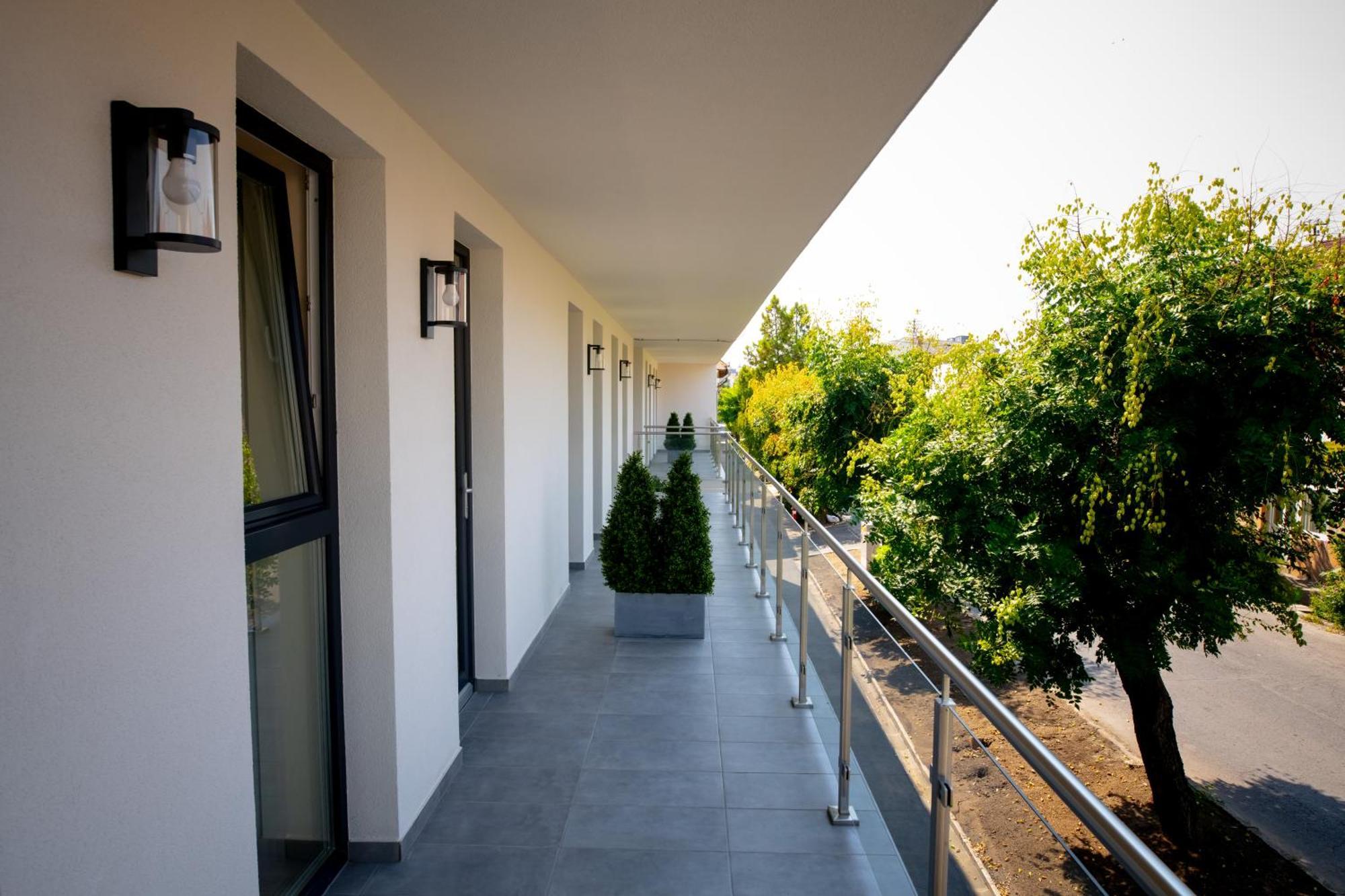 Elixir Panzio Bed & Breakfast Nyirbator Luaran gambar